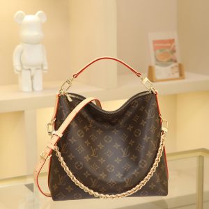 The Multipass handbag, true to its name, is a versatile modern-style bag suited for multiple occasions. Drawing inspiration from the Express handbag, it features a relaxed, draped silhouette crafted from iconic Monogram canvas, accented with contrasting VVN calf leather trim. Metal hardware adds a sharp edge to the overall design, complemented by a removable woven chain strap.30 x 26 x 10 (cm) (L x H x W)